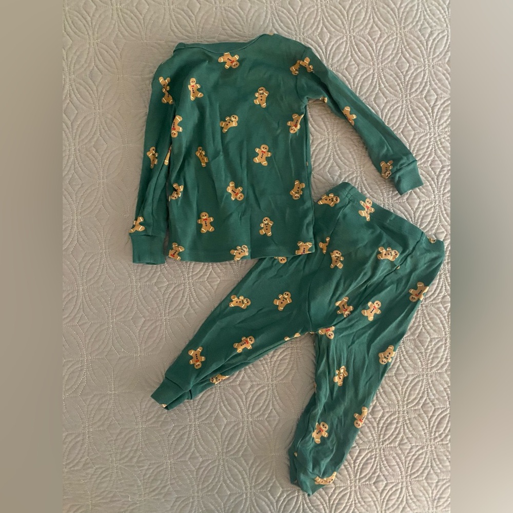 Gap baby gingerbread pajamas
